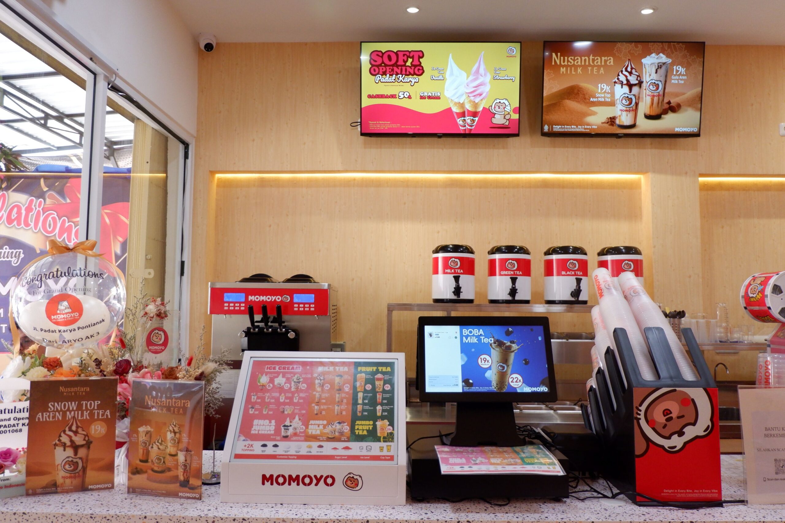 INTERIOR MOMOYO PADATKARYA Mr. M